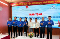Tuổi trẻ các Cơ quan Trung ương tặng 15 xe đạp cho học sinh khó khăn ở Nghệ An