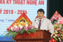 Đ/c  Lê Hồng Vinh - Phó Chủ tịch UBND tỉnh phát biểu tại Đại hội Đại biểu Liên hiệp các hội KH&KT Nghệ An nhiệm kỳ 2019-2023