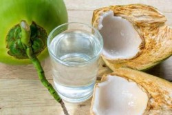 Nước dừa là một nguồn bổ sung tuyệt vời cho chế độ ăn uống mùa hè.