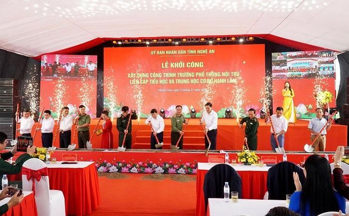 Nghệ An tổ chức khởi công đồng loạt 9 trường phổ thông nội trú liên cấp
