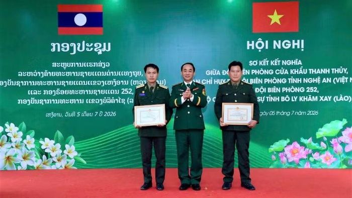 Điểm sáng trong phối hợp bảo vệ biên giới Việt Nam-Lào