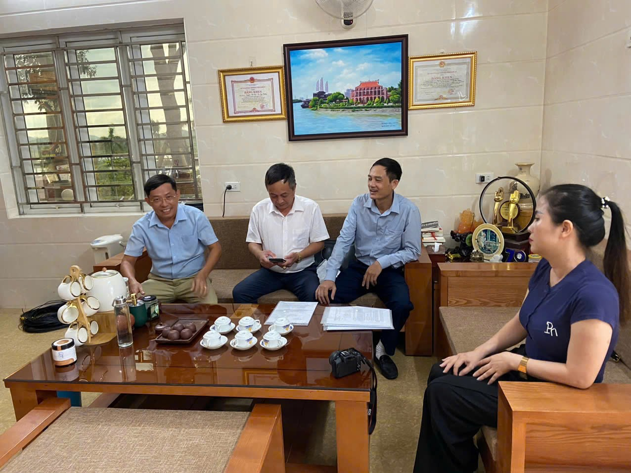 Đ/c Đậu Quang Vinh - PCT Thường trực Liên hiệp các Hội KH&KT Nghệ An phổ biến Quy chế Giải thưởng Sáng tạo Khoa học Công nghệ Việt Nam tại Công ty