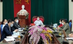 Đồng chí: Trần Xuân Học - Phó Giám đốc Sở - Chủ trì Hội nghị tại điểm cầu Sở Nông nghiệp và PTNT Nghệ An