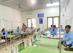 Nhiều bệnh viện ở Nghệ An 'cạn máu'