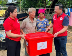 Trung ương Hội Chữ thập đỏ Việt Nam cứu trợ khẩn cấp người dân bị ảnh hưởng bởi bão số 11