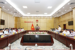 Quang cảnh buổi làm việc