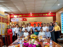 Các thành viên Ban chấp hành tạo buổi tọa đàm 18/05/2026