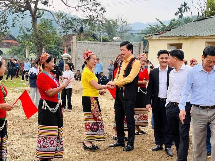 Gắn kết tình làng nghĩa xóm trong Ngày hội Đại đoàn kết