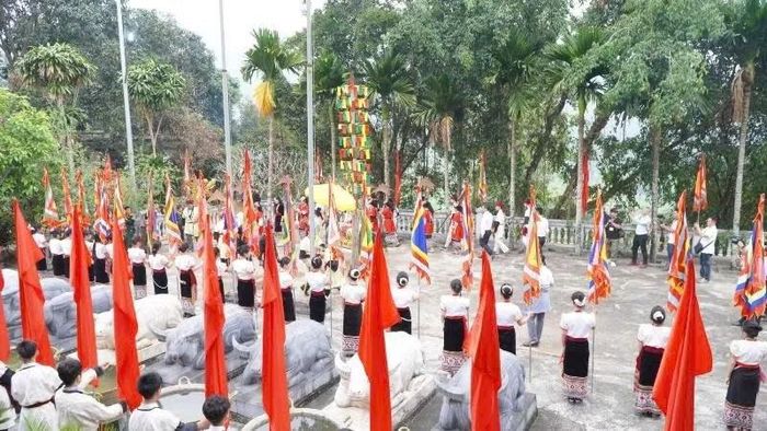 Đền Chín Gian: Linh thiêng hội tụ hồn cốt người Thái miền Tây xứ Nghệ