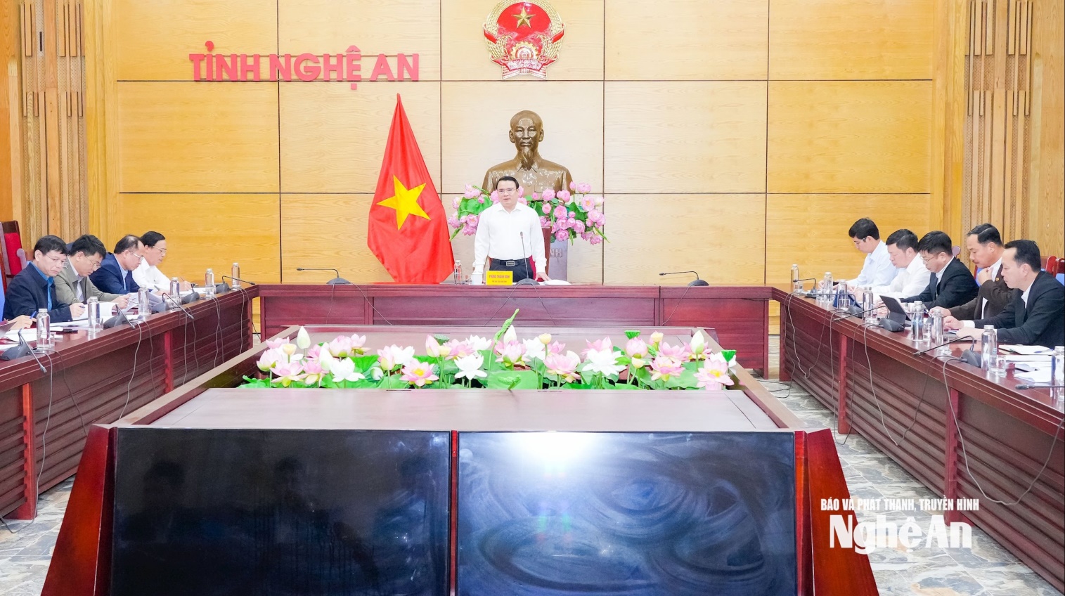 Quang cảnh cuộc làm việc. Ảnh: T.L